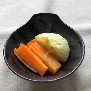 玉ねぎとにんじんの柚子胡椒煮